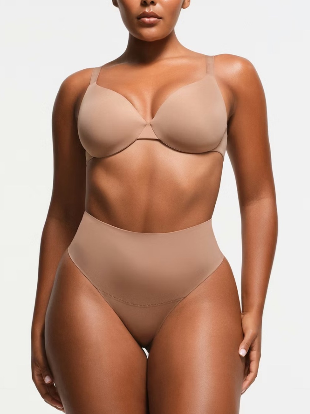 NWT SKIMS SMOOTHING INTIMATES
FULL COVERAGE BRA